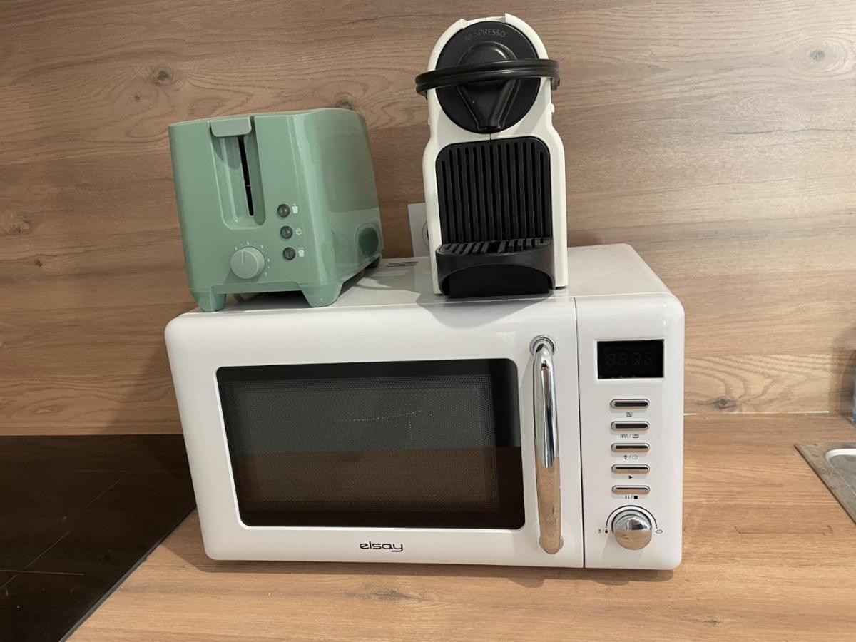 Appartement Climatise Avec Cour En Centre Ville Carpentras Dış mekan fotoğraf